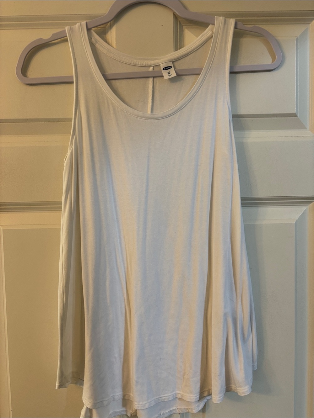 Old Navy White Swing Tank Top - Relaxed Sleeveless Tee